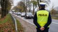 32-latek nie mógł prowadzić. Policja zatrzymała go w skodzie